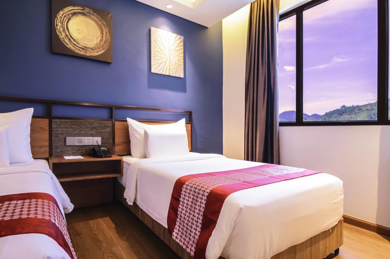 Parkside Gayo Petro Hotel Takengon Esterno foto