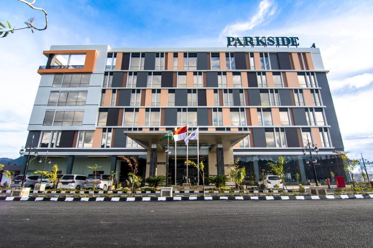 Parkside Gayo Petro Hotel Takengon Esterno foto