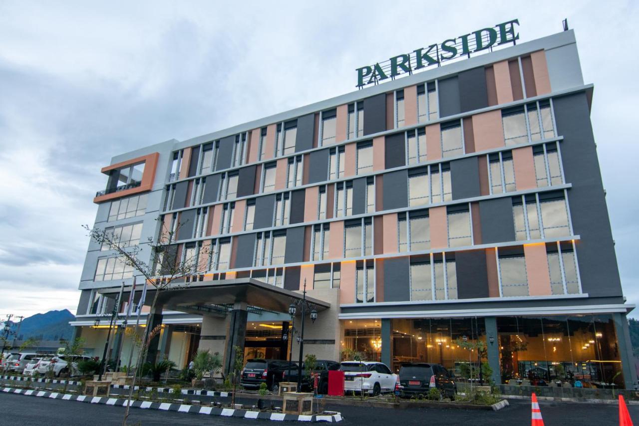 Parkside Gayo Petro Hotel Takengon Esterno foto
